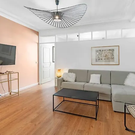 100m2 - Coeur De Montorgueil - 8pers *